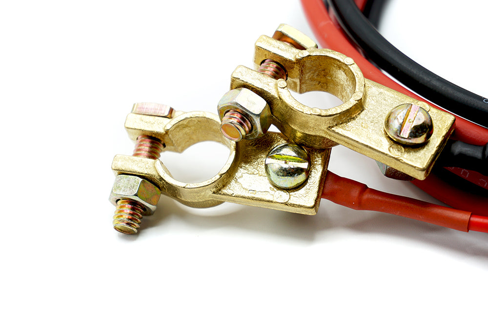 WATTSTUNDE® 6 mm² battery connection cable BAKA30 with 30 A fuse and terminal clamps in set